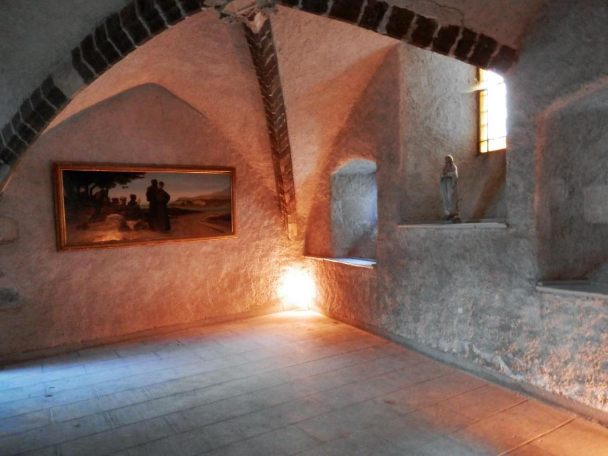 Chambres D'Hotes La Prevote - Ancien Couvent Contre La Cathedrale Le Puy-en-Velay Exteriér fotografie